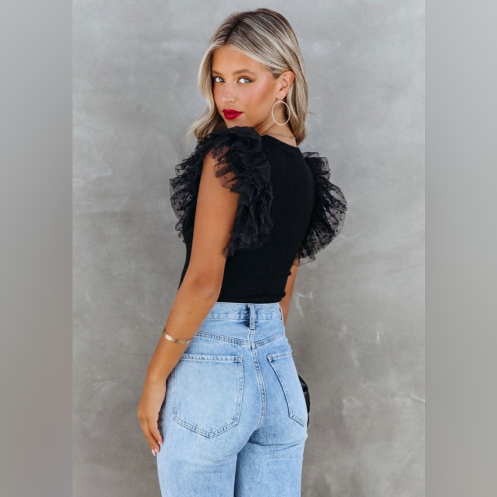Dotty Mesh Ruffle Sleeve Ribbed Knit Top - Picture 4 of 9